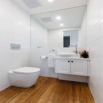 Ceramic Floor Mounted Western Toilet